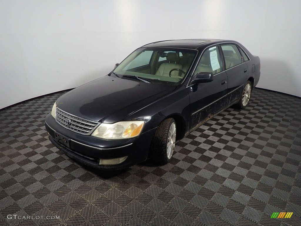 2003 Avalon XLS - Black / Ivory photo #7