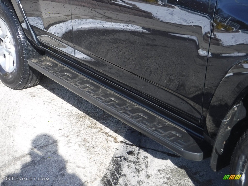 2018 4Runner SR5 4x4 - Midnight Black Metallic / Graphite photo #11