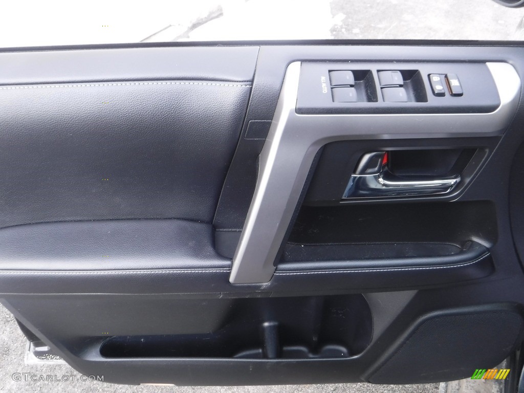 2018 4Runner SR5 4x4 - Midnight Black Metallic / Graphite photo #20