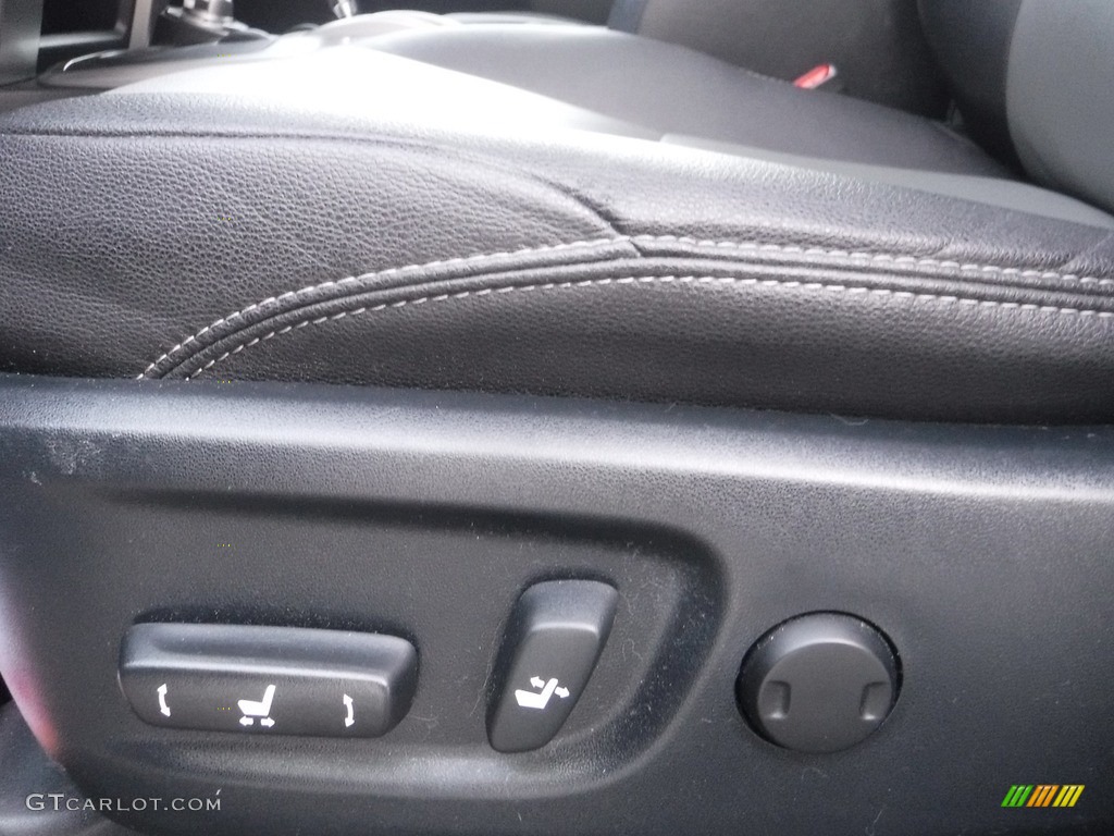 2018 4Runner SR5 4x4 - Midnight Black Metallic / Graphite photo #24