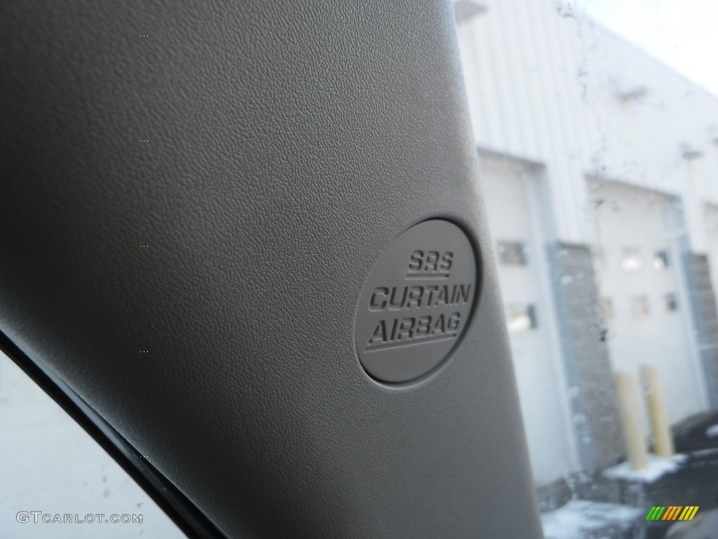 2018 4Runner SR5 4x4 - Midnight Black Metallic / Graphite photo #28