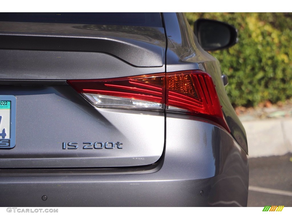 2017 Lexus IS 200t Marks and Logos Photos