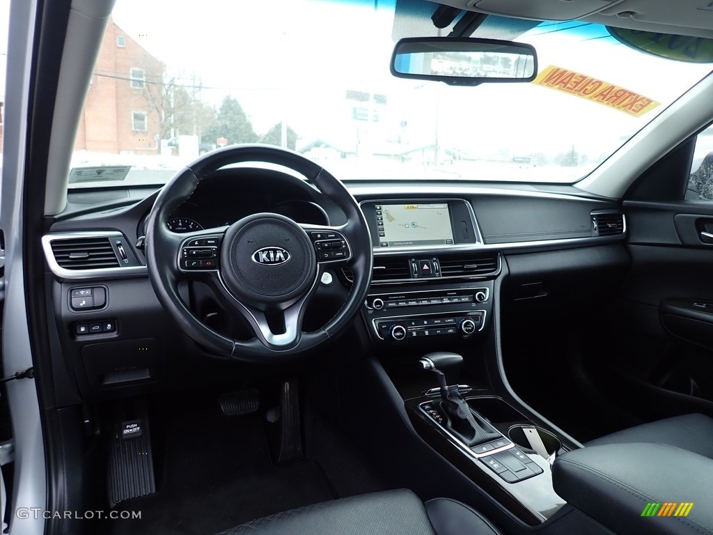 2016 Kia Optima EX Black Dashboard Photo #143661387