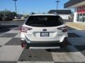Crystal White Pearl - Outback Touring XT Photo No. 4