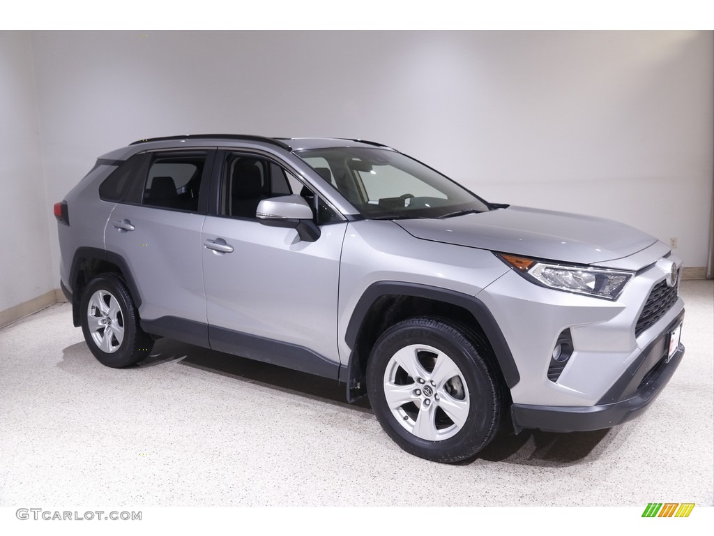 2019 RAV4 XLE - Silver Sky Metallic / Black photo #1