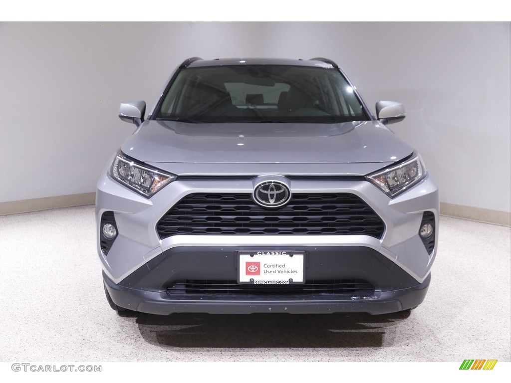 2019 RAV4 XLE - Silver Sky Metallic / Black photo #2