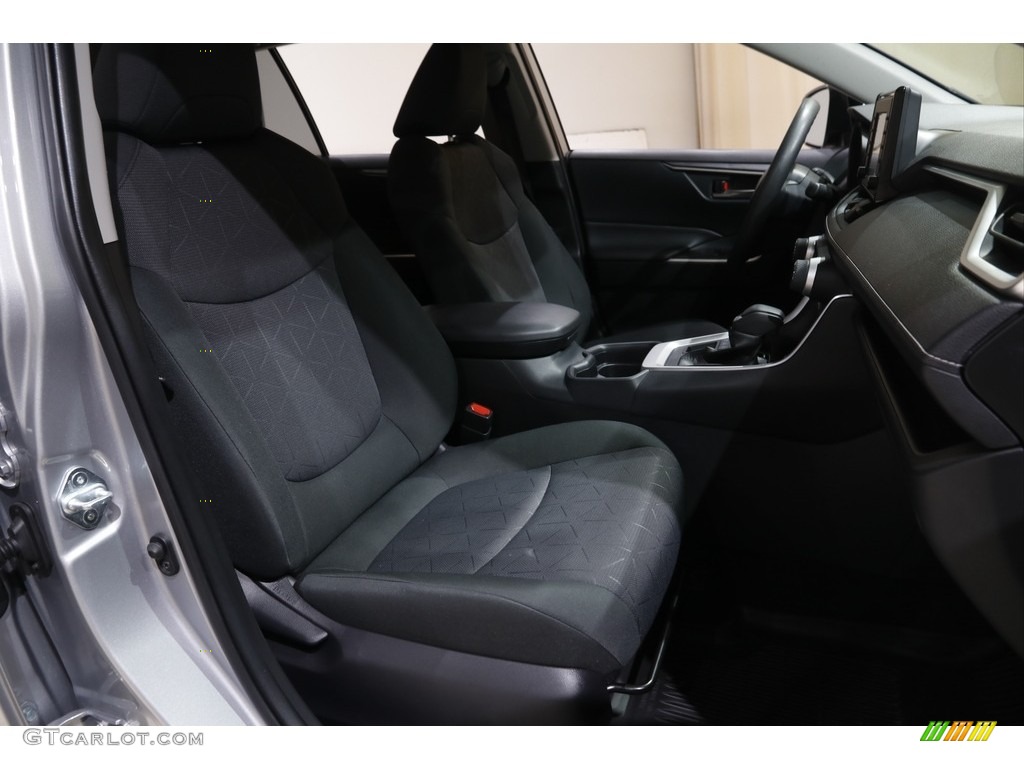2019 RAV4 XLE - Silver Sky Metallic / Black photo #15