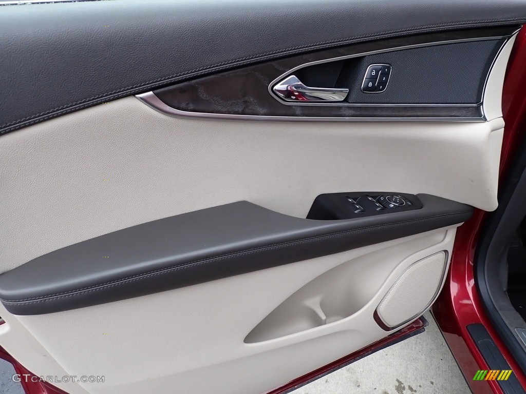 2018 Lincoln MKX Select AWD Cappuccino Door Panel Photo #143668592