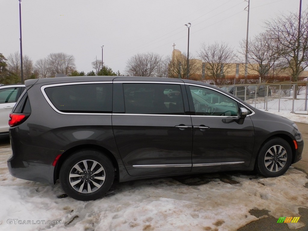 Granite Crystal Metallic 2022 Chrysler Pacifica Hybrid Limited Exterior Photo #143668865