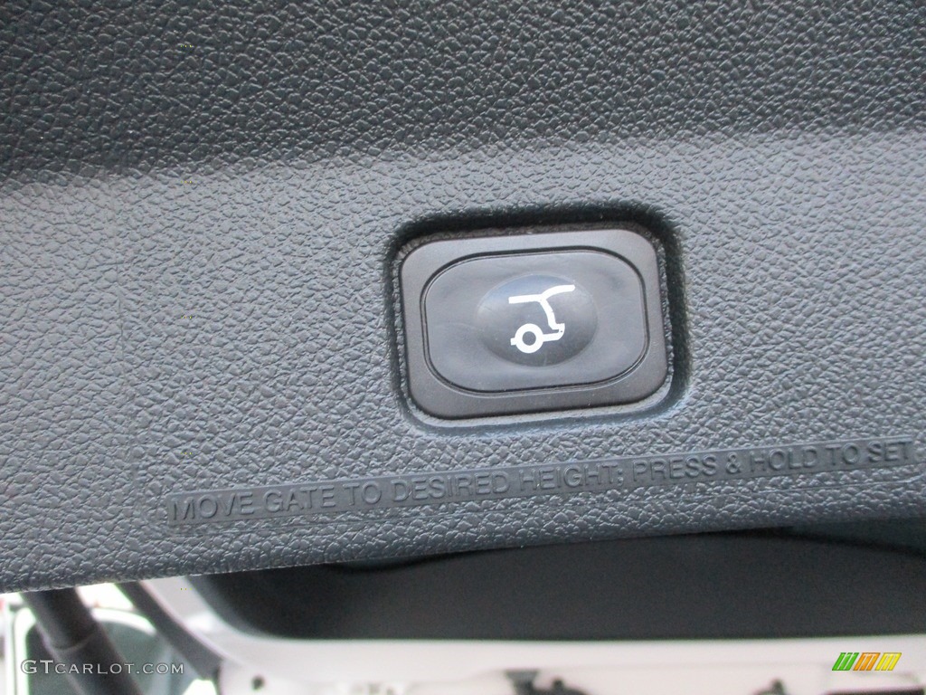 2018 Explorer Limited 4WD - White Platinum / Medium Stone photo #11