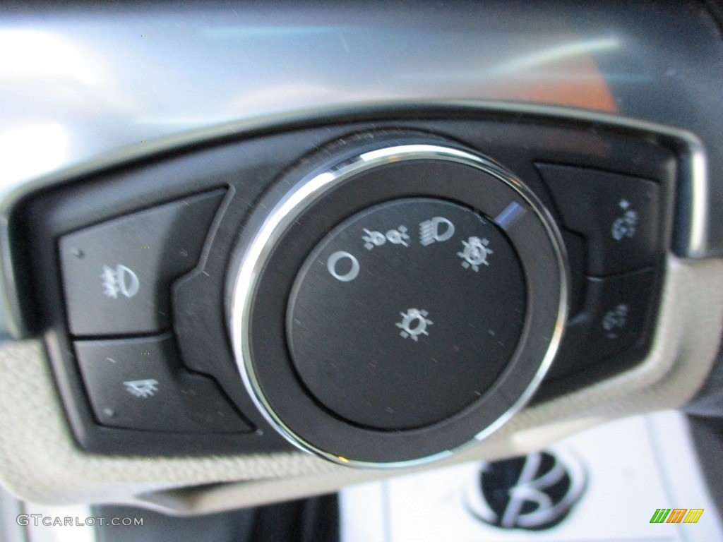 2018 Explorer Limited 4WD - White Platinum / Medium Stone photo #15