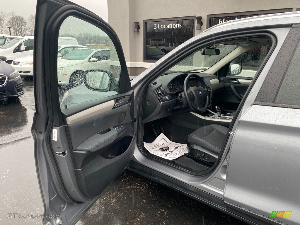 2014 X3 xDrive28i - Titanium Silver Metallic / Black photo #11