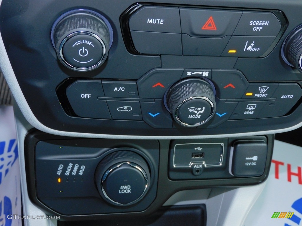 2021 Renegade Latitude 4x4 - Jetset Blue / Black/Ski Gray photo #18