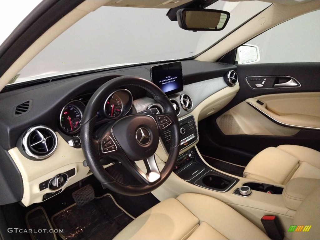 2018 GLA 250 - Cirrus White / Sahara Beige photo #14