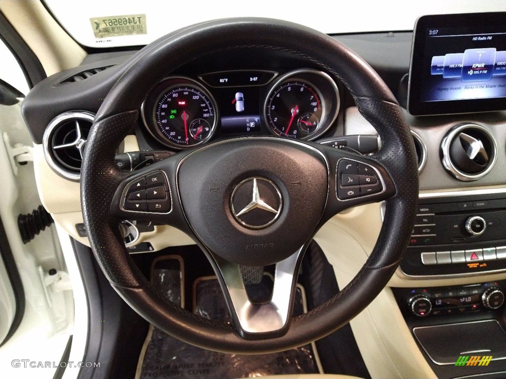 2018 GLA 250 - Cirrus White / Sahara Beige photo #15