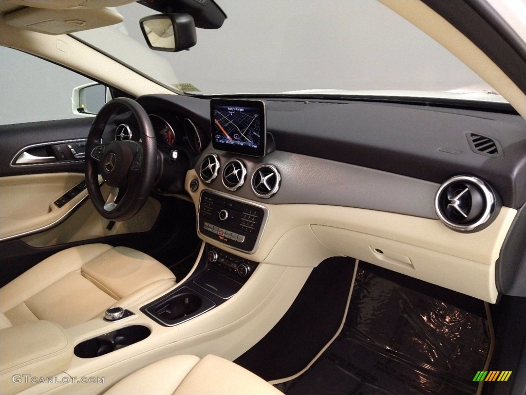 2018 GLA 250 - Cirrus White / Sahara Beige photo #33