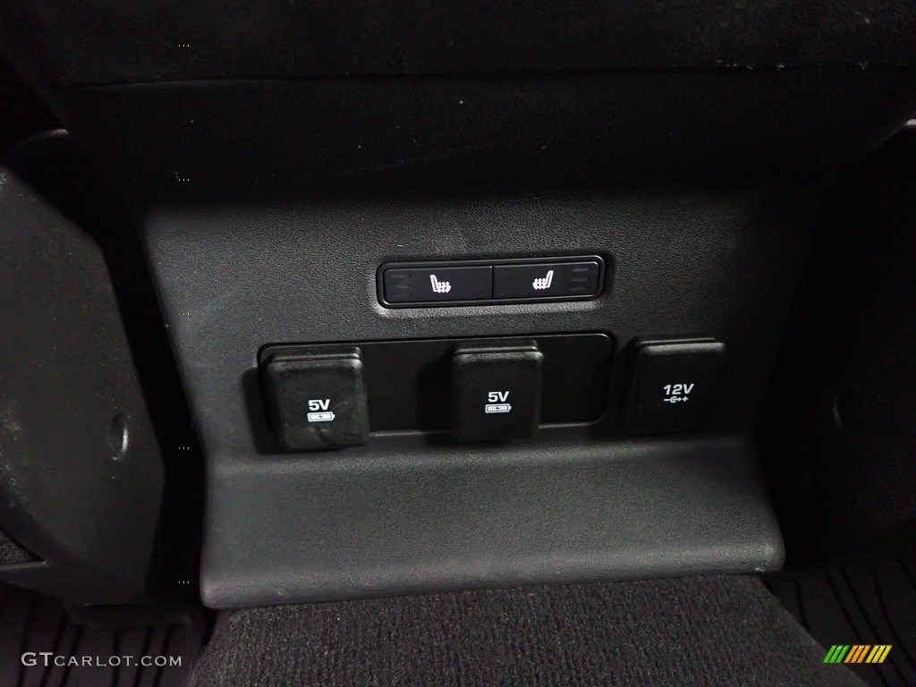2019 Range Rover Velar R-Dynamic SE - Silicon Silver Metallic / Ebony photo #35