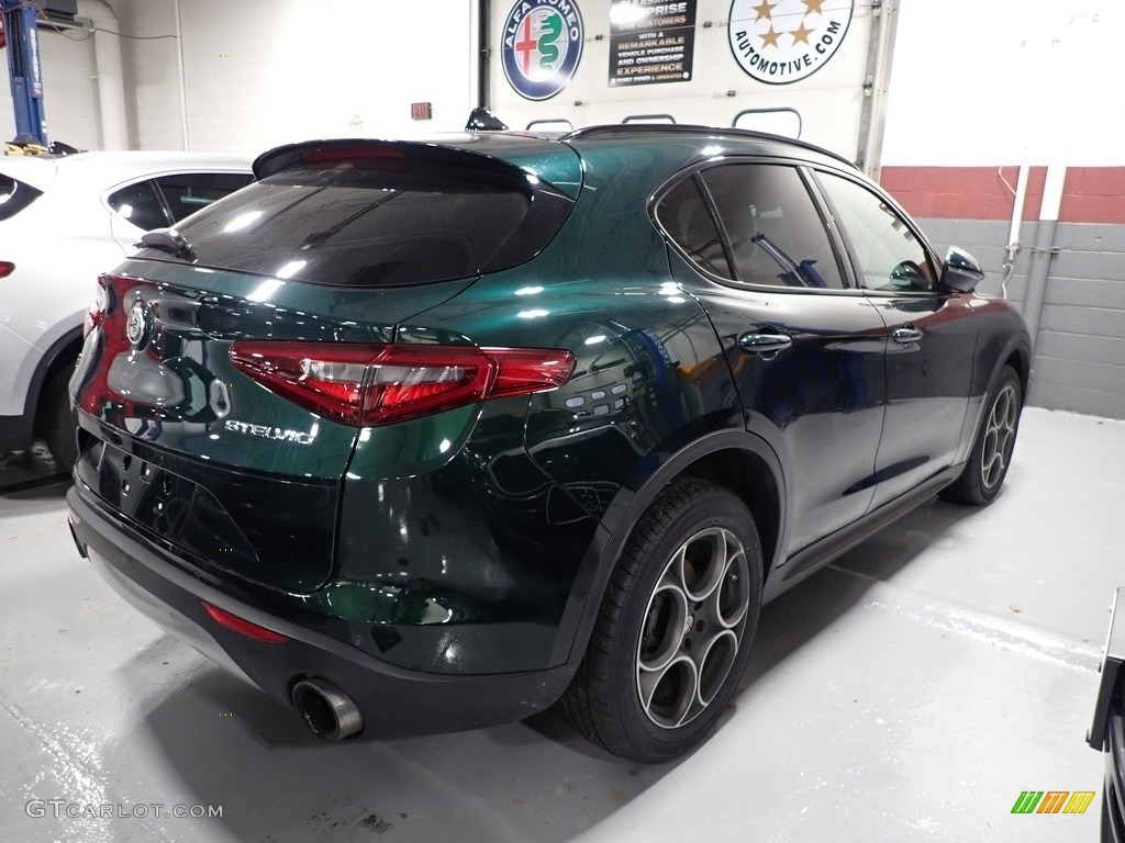 2019 Stelvio Ti AWD - Verde Visconti (Green) Metallic / Black photo #3