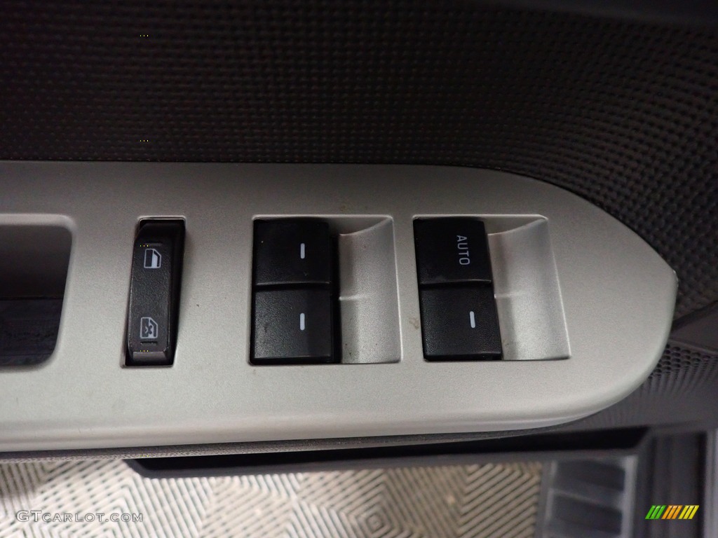 2012 Escape XLT - Sterling Gray Metallic / Charcoal Black photo #19