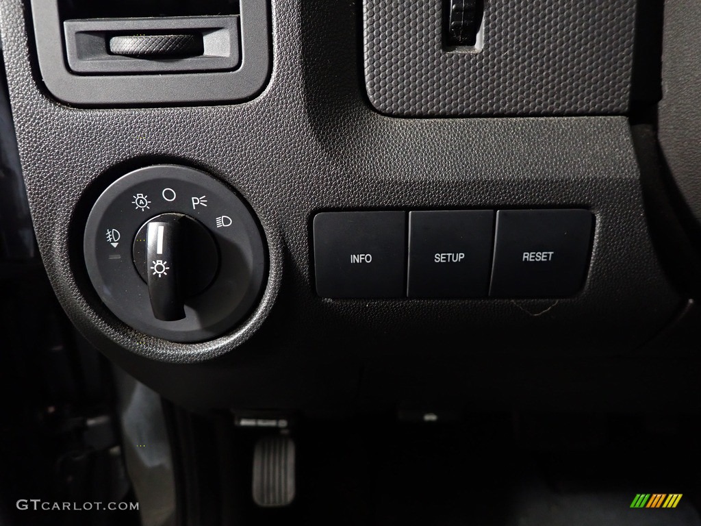 2012 Escape XLT - Sterling Gray Metallic / Charcoal Black photo #28