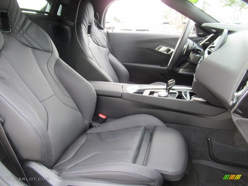 2022 BMW Z4 sDrive M40i Front Seat Photo #143678507