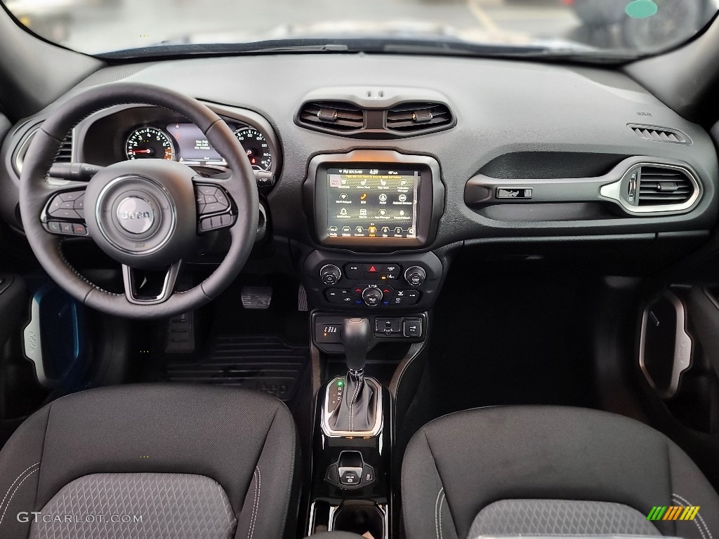 2021 Jeep Renegade Latitude 4x4 Dashboard Photos