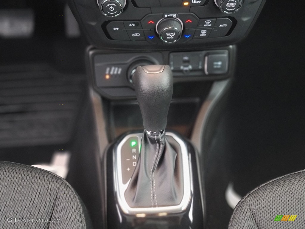 2021 Jeep Renegade Latitude 4x4 Transmission Photos