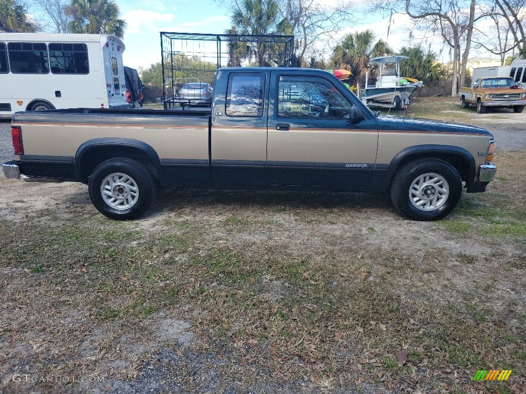 Dark Forest Green Metallic 1992 Dodge Dakota LE Extended Cab Exterior Photo #143679509