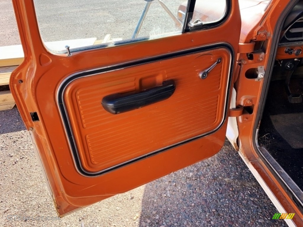 1969 Ford F100 Custom Farm and Ranch Special Regular Cab 4x4 Parchment Door Panel Photo #143680572