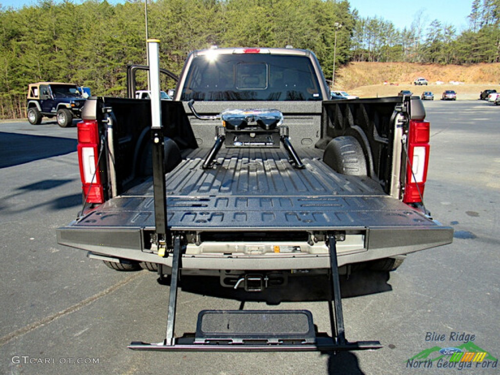 2022 F350 Super Duty Lariat Crew Cab 4x4 - Stone Gray / Black Onyx photo #14