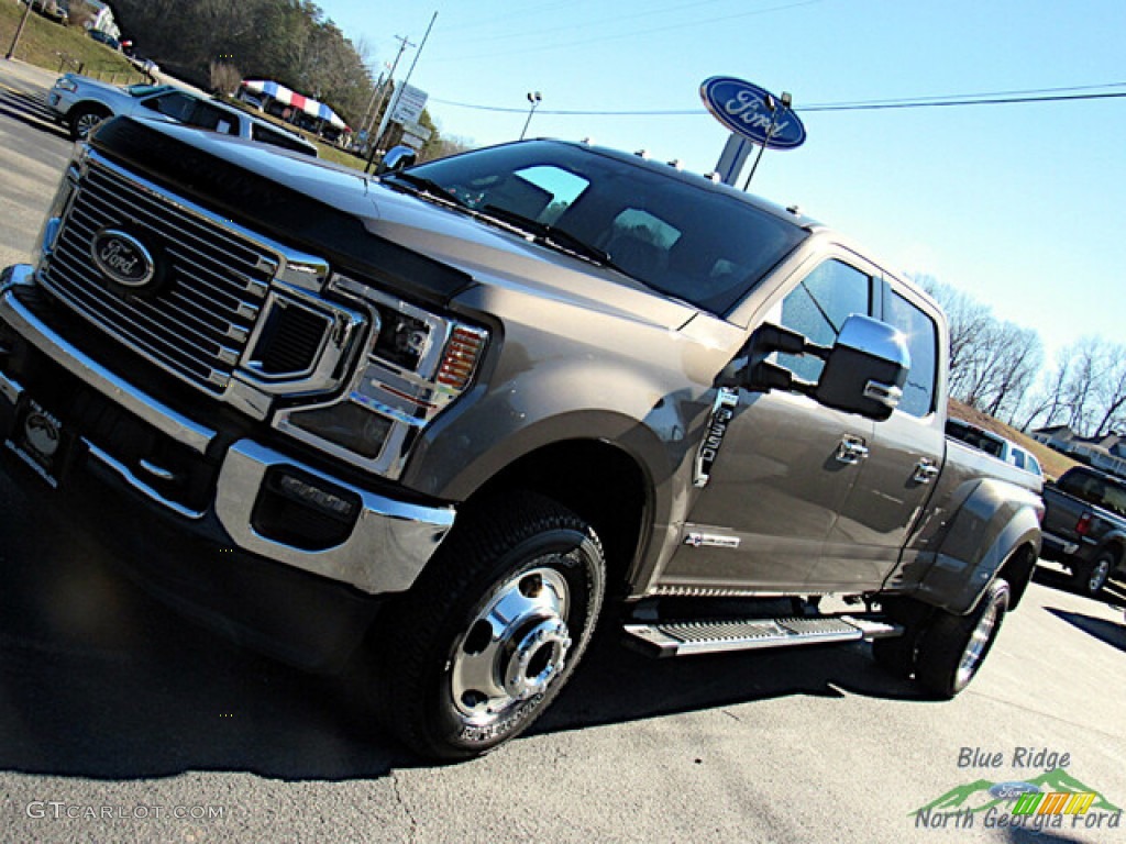 2022 F350 Super Duty Lariat Crew Cab 4x4 - Stone Gray / Black Onyx photo #26