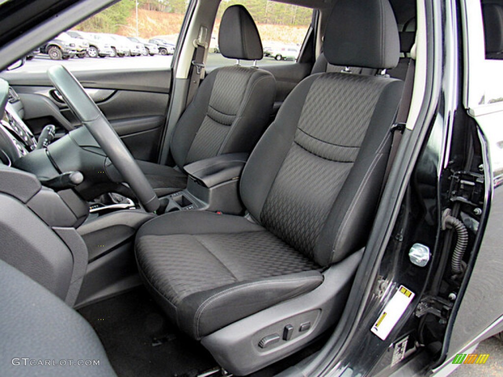 2017 Nissan Rogue SV Front Seat Photo #143686441
