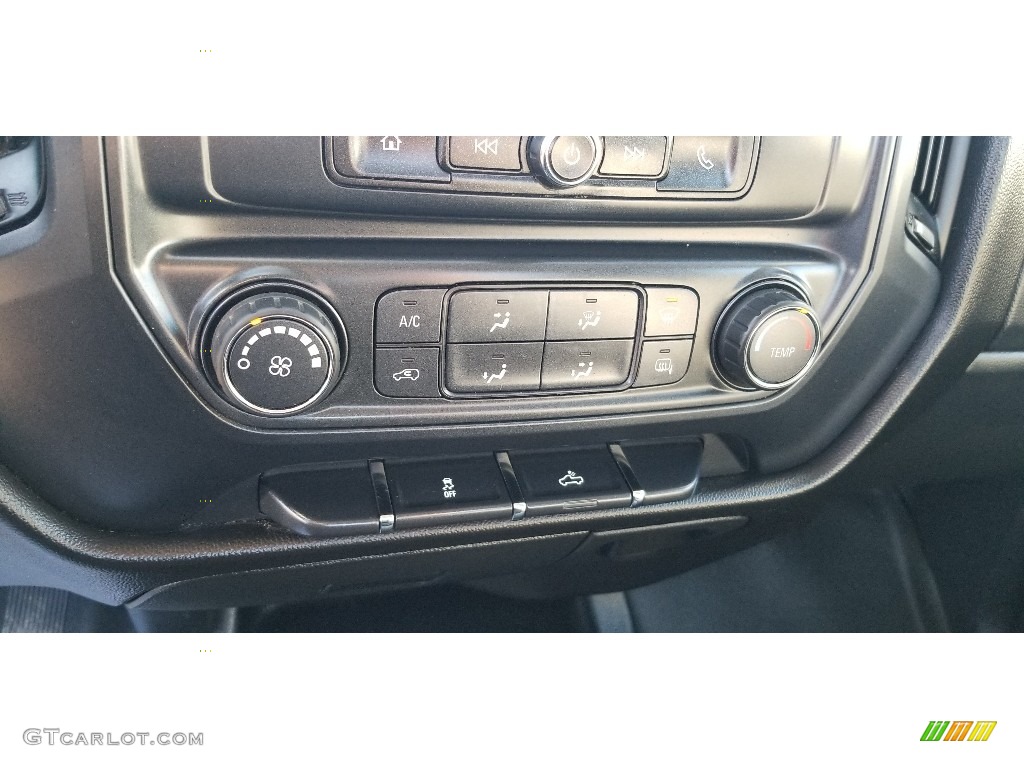 2017 GMC Sierra 2500HD Regular Cab Controls Photo #143687610