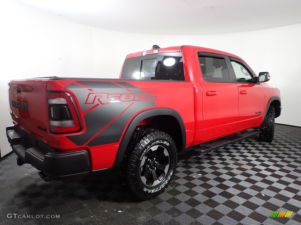 2022 1500 Rebel Crew Cab 4x4 - Flame Red / Black/Red photo #17