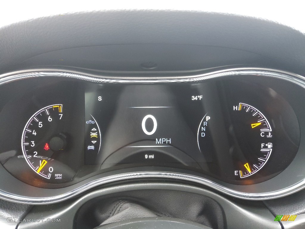 2022 Jeep Grand Cherokee Laredo 4x4 Gauges Photo #143690844