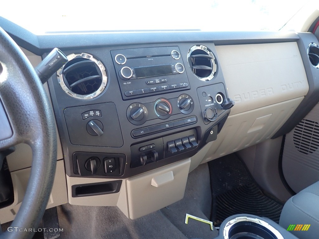 2009 F250 Super Duty XLT SuperCab 4x4 - Red / Medium Stone photo #3