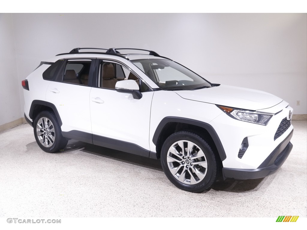 2019 Toyota RAV4 XLE Exterior Photos