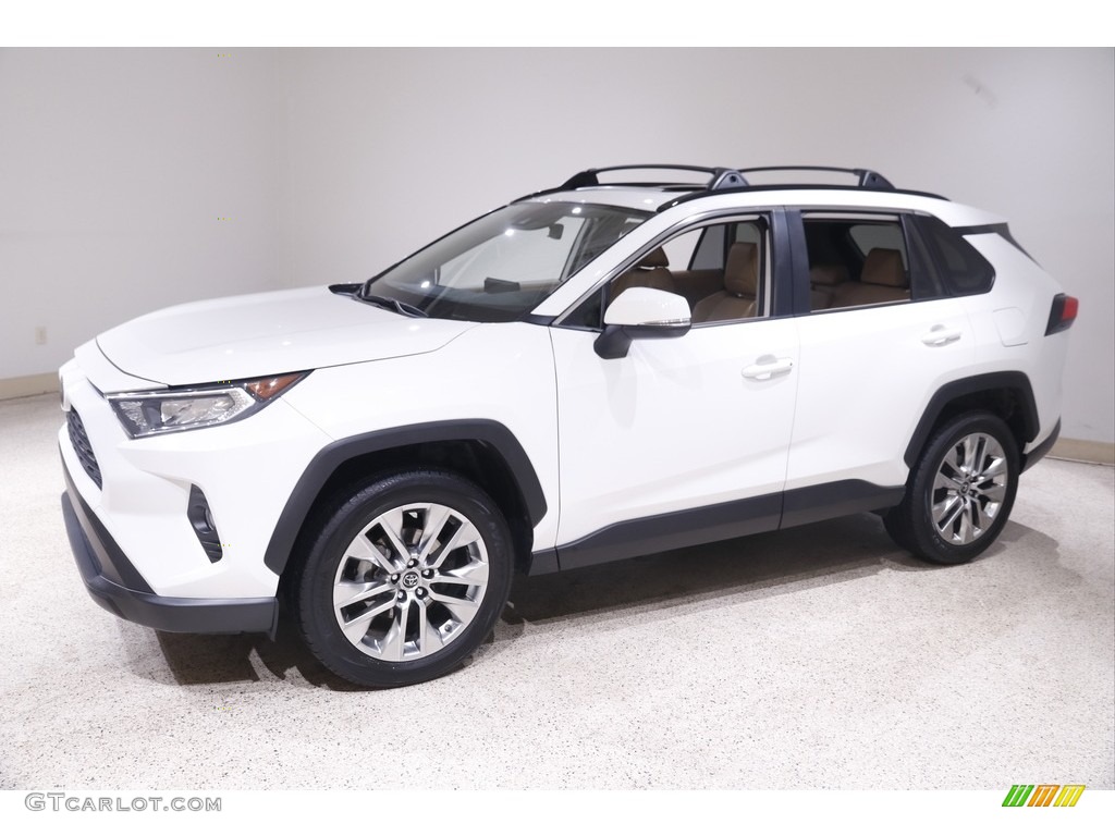Super White 2019 Toyota RAV4 XLE Exterior Photo #143692449