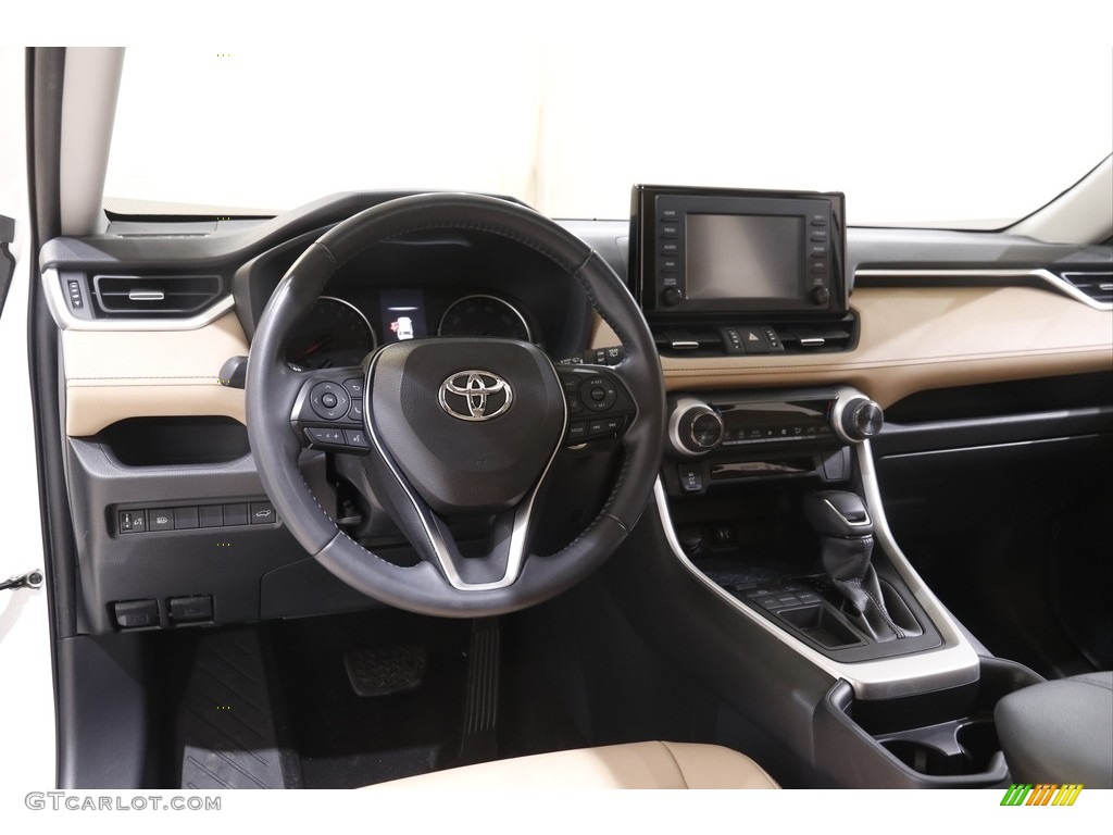 2019 Toyota RAV4 XLE Dashboard Photos