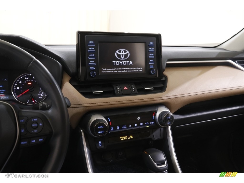 2019 Toyota RAV4 XLE Controls Photos