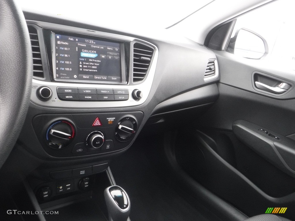 2018 Accent SEL - Frost White Pearl / Black photo #17