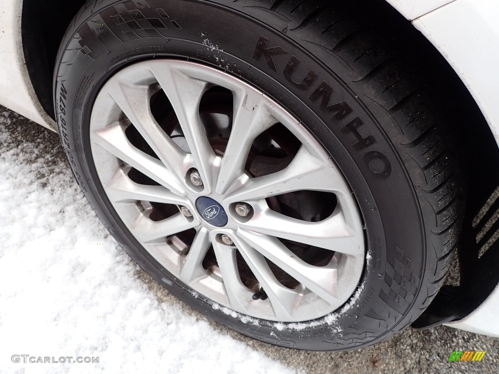 2014 Fiesta SE Sedan - Oxford White / Charcoal Black photo #5