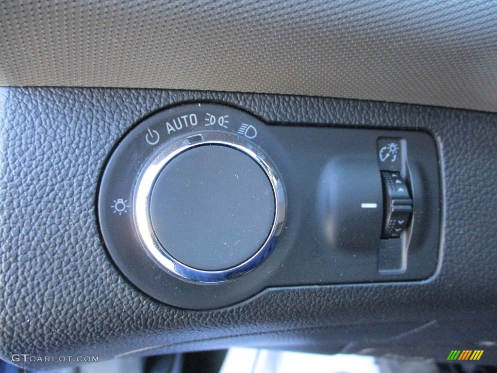 2013 Chevrolet Sonic LT Hatch Controls Photo #143695278