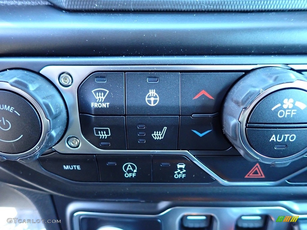 2022 Jeep Wrangler Willys 4x4 Controls Photo #143696082
