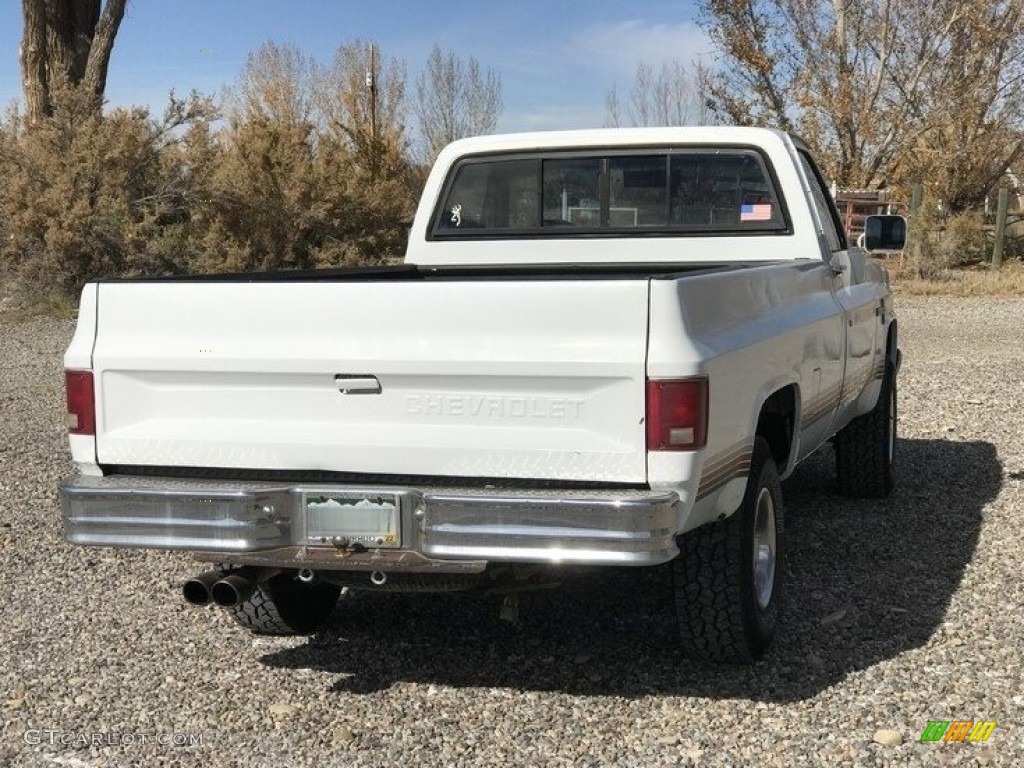 1986 C/K K10 Custom Deluxe Regular Cab 4x4 - Frost White / Saddle Tan photo #9