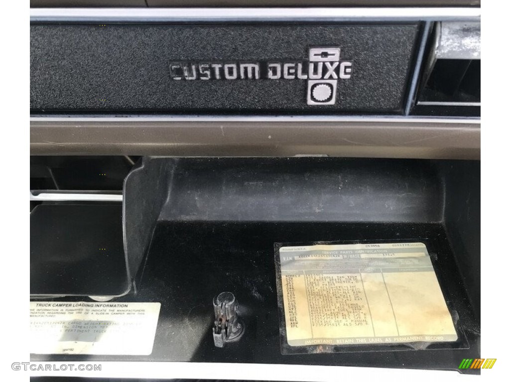 1986 Chevrolet C/K K10 Custom Deluxe Regular Cab 4x4 Marks and Logos Photo #143697045