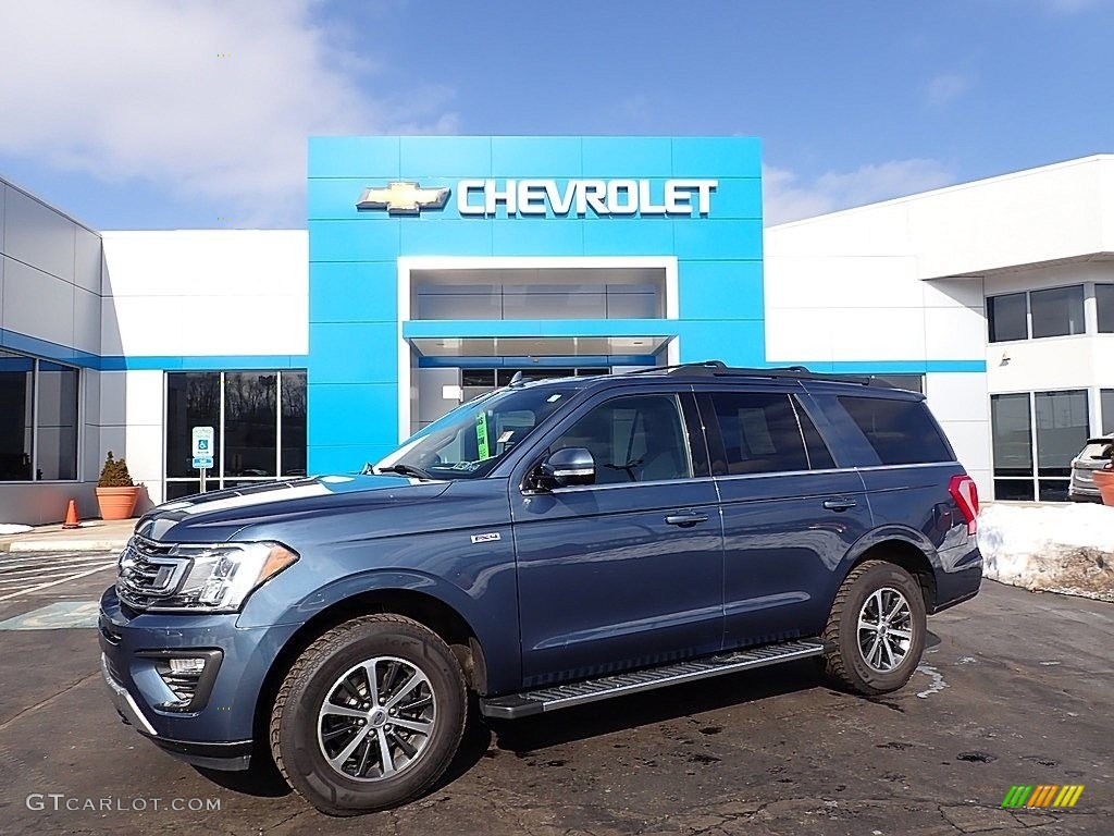 2018 Expedition XLT 4x4 - Blue / Ebony photo #1