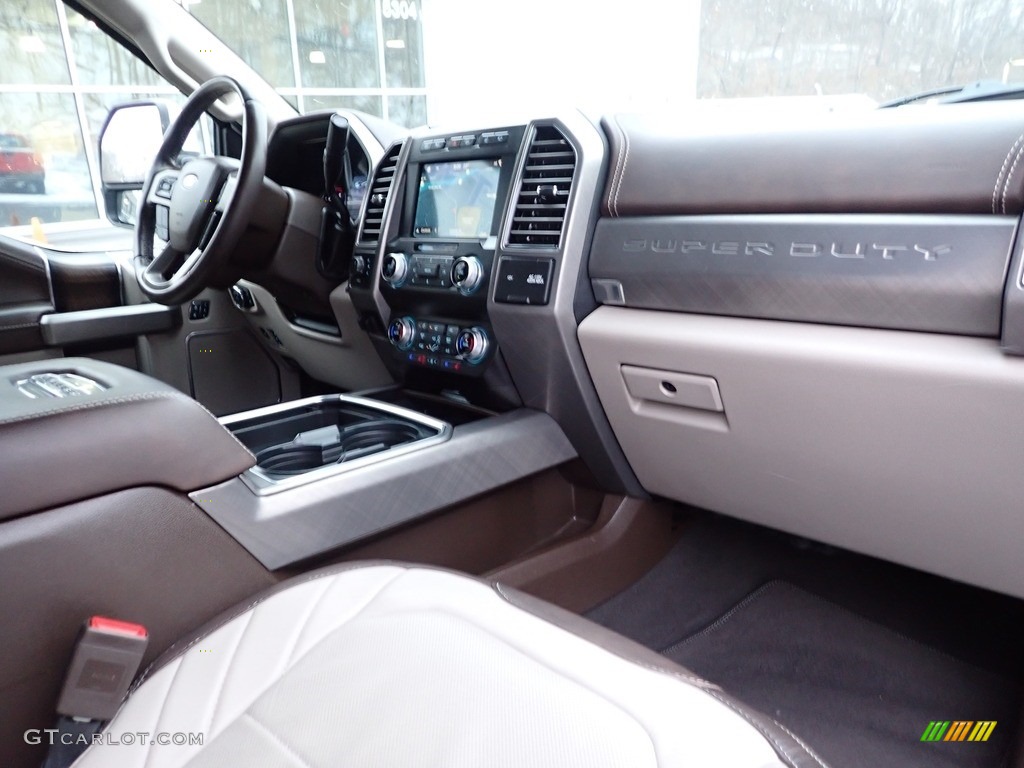 2019 F450 Super Duty Limited Crew Cab 4x4 - White Platinum Metallic Tri-Coat / Camelback photo #11