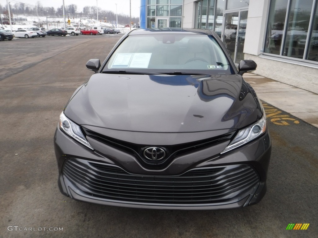2019 Camry XLE - Predawn Gray Mica / Black photo #4