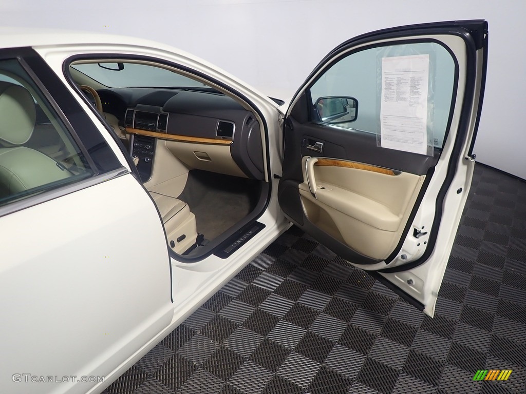 2012 MKZ Hybrid - Crystal Champagne Metallic Tri-Coat / Light Camel photo #37